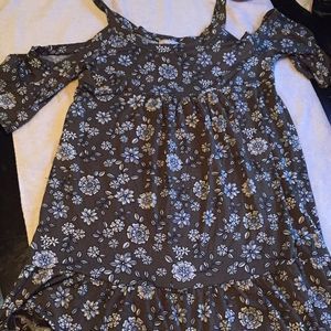 Ces Femme Cold Shoulder Top